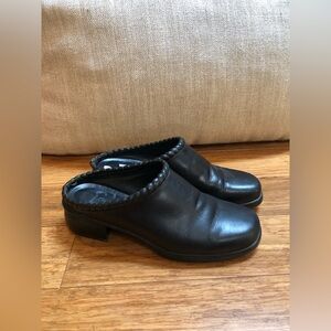 Vintage Cole Haan Black Leather Mules